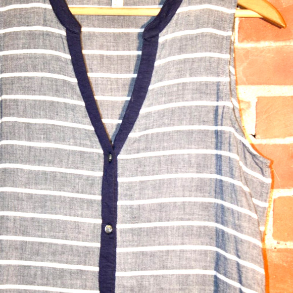 Soft by Joie Pure Cotton Striped Sleeveless & Collarless Button Up Blouse - Picture 2 of 5